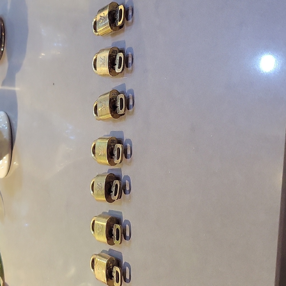 Louis Vuitton Authentic Lock & Key - Picture 12 of 16